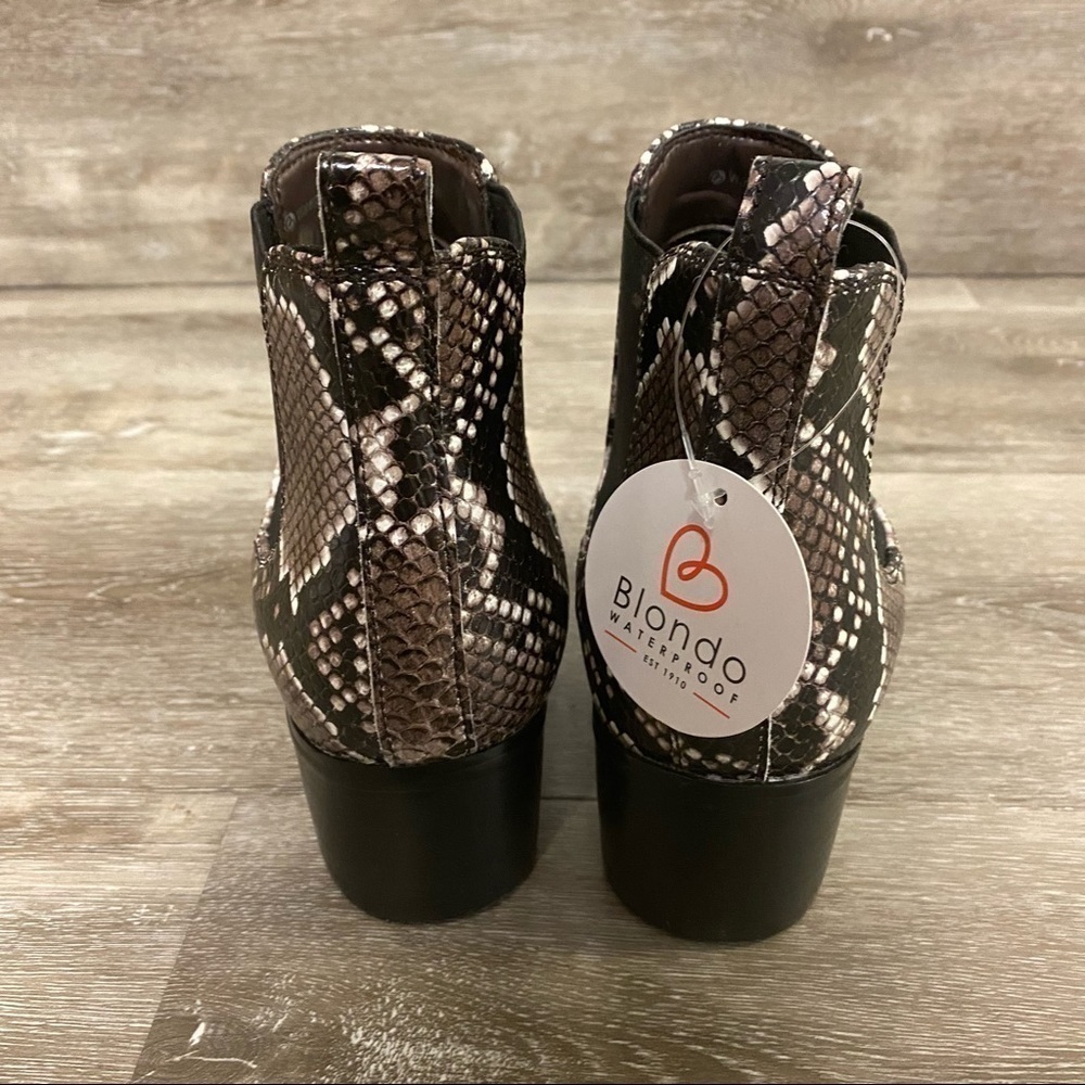 Blondo | Emelia Waterproof Snakeskin Chelsea Booties Size 7 NEW - Picture 6 of 7